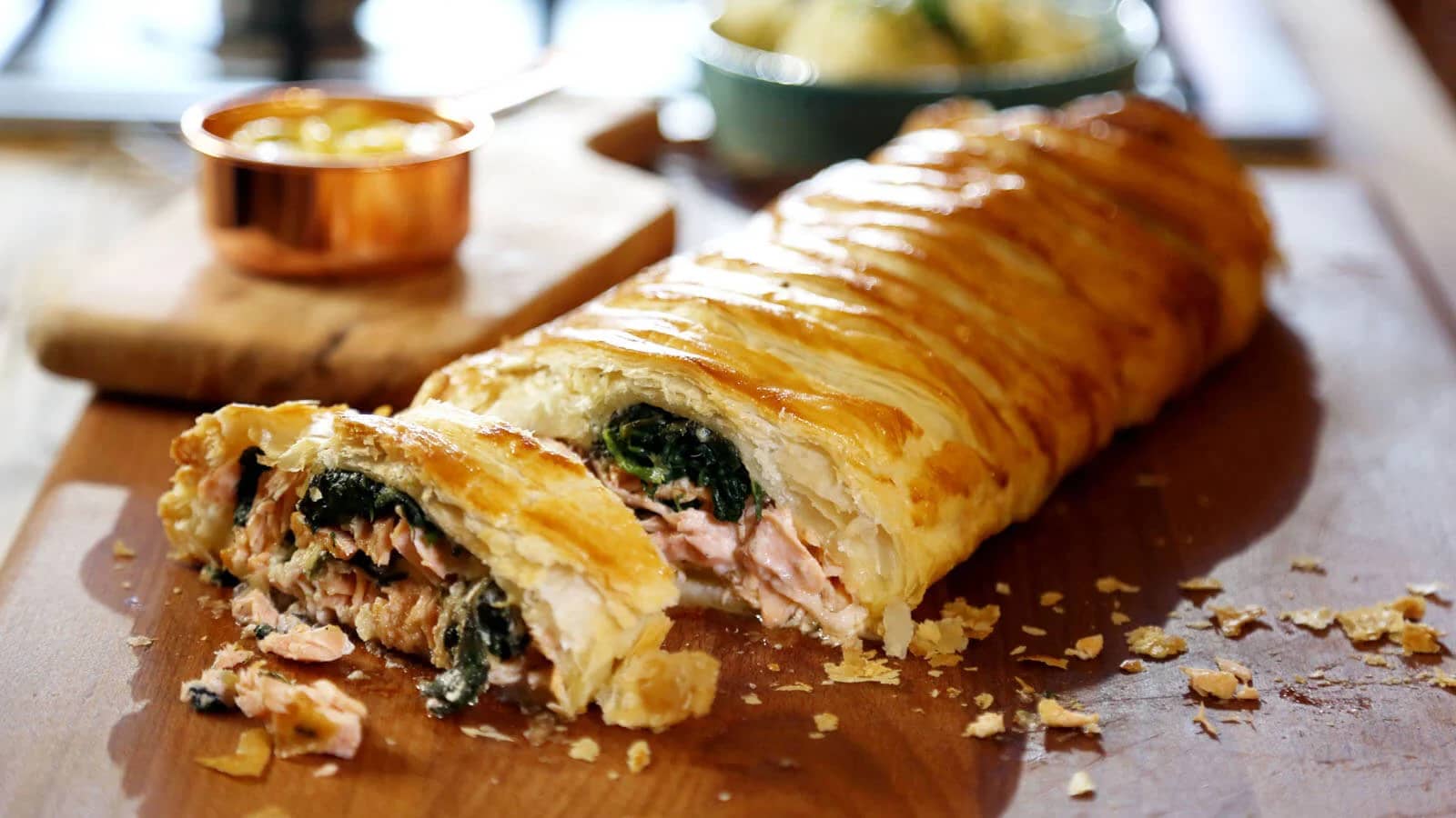 BEST CHRISTMAS RECIPES: SALMON AND SPINACH PIE